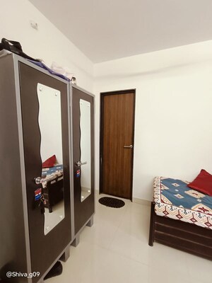 Bedroom in  Pg at Upper Worli – for Rent