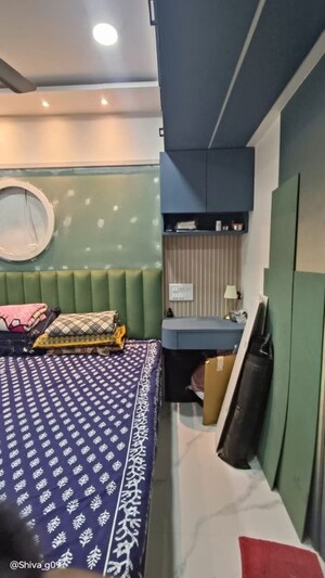 Room in 1 BHK Apartment at Gokhale Road – for Rent