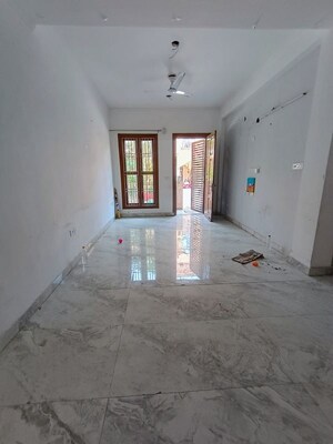 Room in 3.5 BHK Villa at Amrapali Riverview, Amrapali Leisure Valley – for Rent