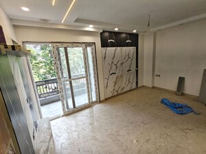 Room in 2 BHK Builder Floor at Tagore Garden – for Rent