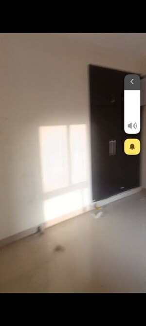 Room in 2 BHK Apartment at VVIP Addresses, Raj Nagar Extension – for Rent
