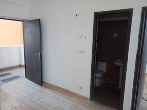Room in 2 BHK Apartment at Migsun Green Mansion, Zeta I Greater Noida – for Sale