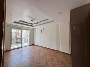 Bedroom in 3.5 BHK Apartment at Emaar Marbella, Sector 66 – for Rent