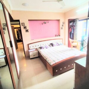 Bedroom in 2 BHK Apartment at Chembur – for Rent