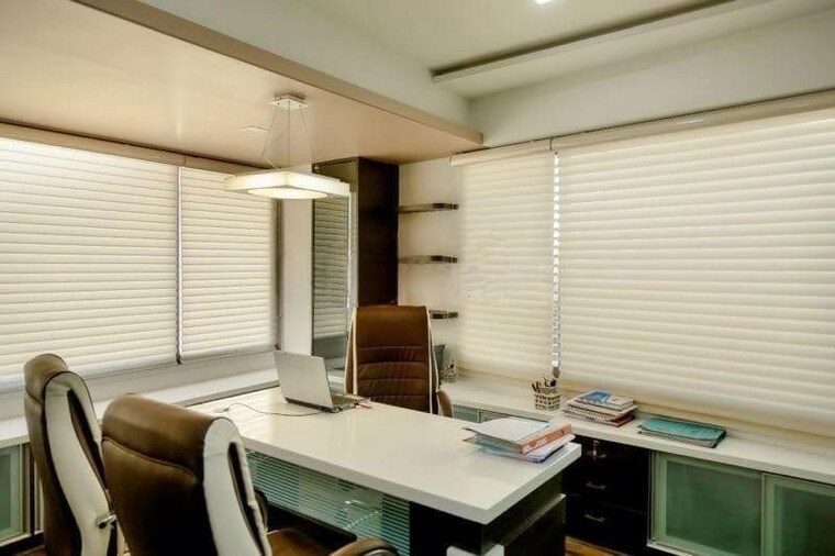 Team Area, scheme no 54 Commercial Office Space 2000 Sq.Ft. In Scheme No 54 Indore 10640815
