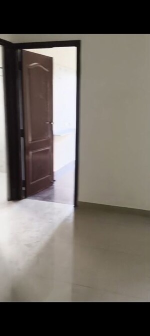 Room in 2 BHK Apartment at VVIP Addresses, Raj Nagar Extension – for Rent
