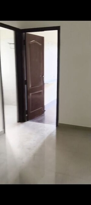 Room in 2 BHK Apartment at VVIP Addresses, Raj Nagar Extension – for Rent