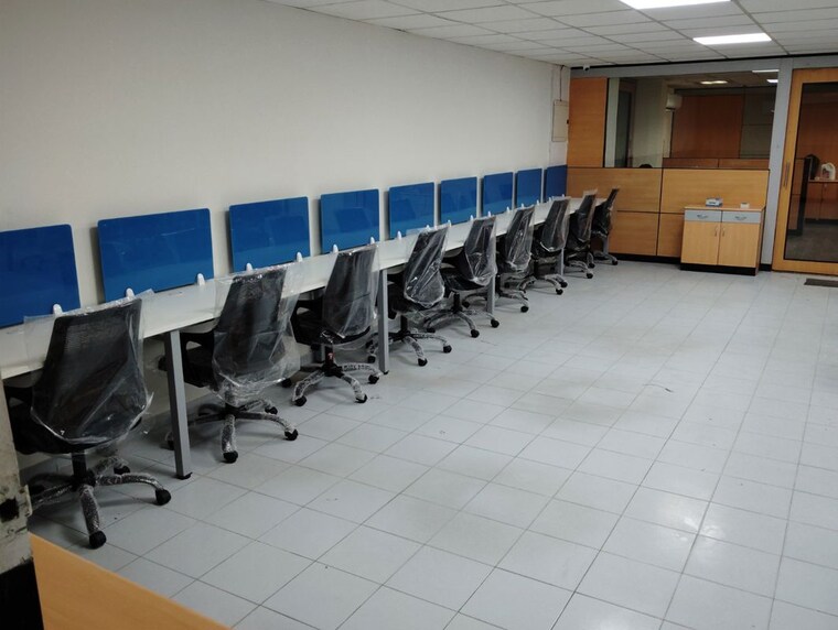Gym, shilp-epitome Commercial Office Space 3600 Sq.Ft. In Bodakdev Ahmedabad 10640842