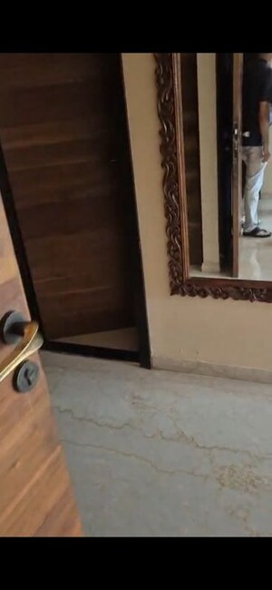 Furnished Amenities in 3 BHK Apartment at Worli – for Rent