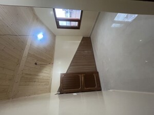 Room in 3 BHK Apartment at New Shimla – for Rent