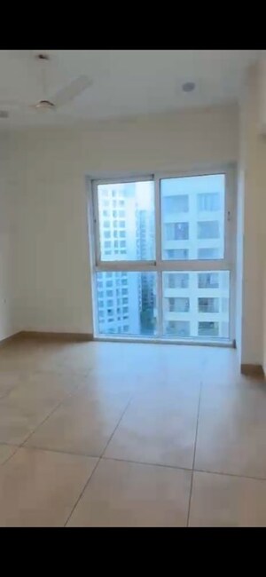 Room in 2 BHK Apartment at Hubtown Sunstone, Bandra East – for Rent