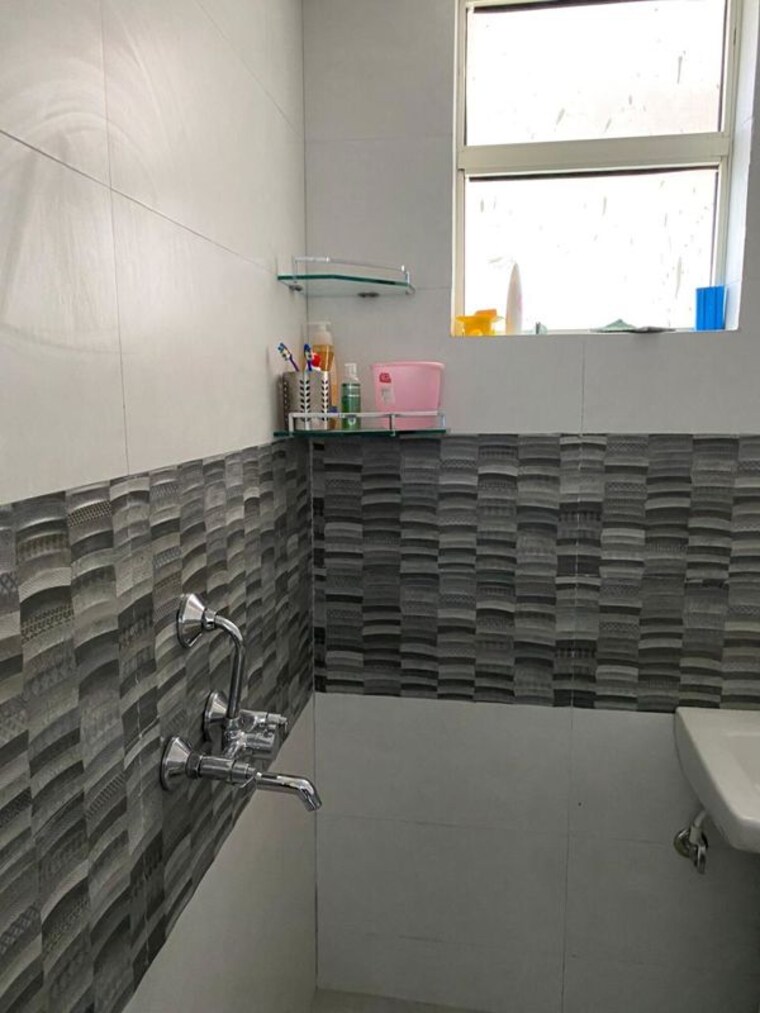 Balcony, suncity-avenue-102 2 Bedroom 632 Sq.Ft. Apartment In Sector 102 Gurgaon 10640885
