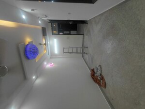 Room in 2 BHK Builder Floor at Janakpuri – for Rent