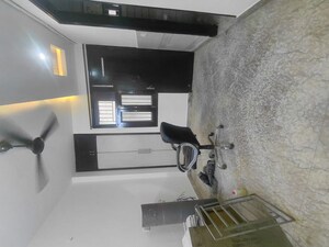 Furnished Amenities in 2 BHK Builder Floor at Janakpuri – for Rent