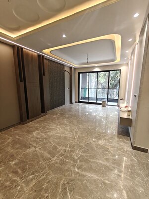 Room in 3 BHK Builder Floor at Sushant Lok I – for Sale