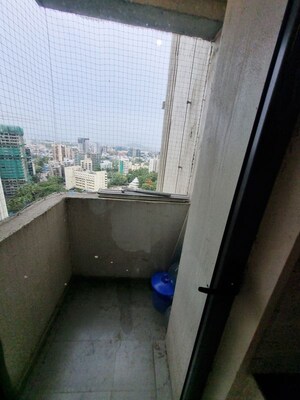 Kitchen in 4 BHK Apartment at Rustomjee Paramount, Khar West – for Sale