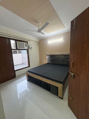 Bedroom in 1 BHK Builder Floor at Sector 38 – for Rent