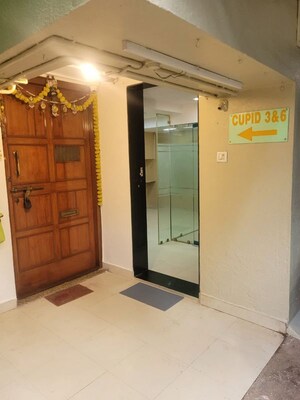  Office Space – Entrance View at Suchidham Complex, Goregaon East - for Rent