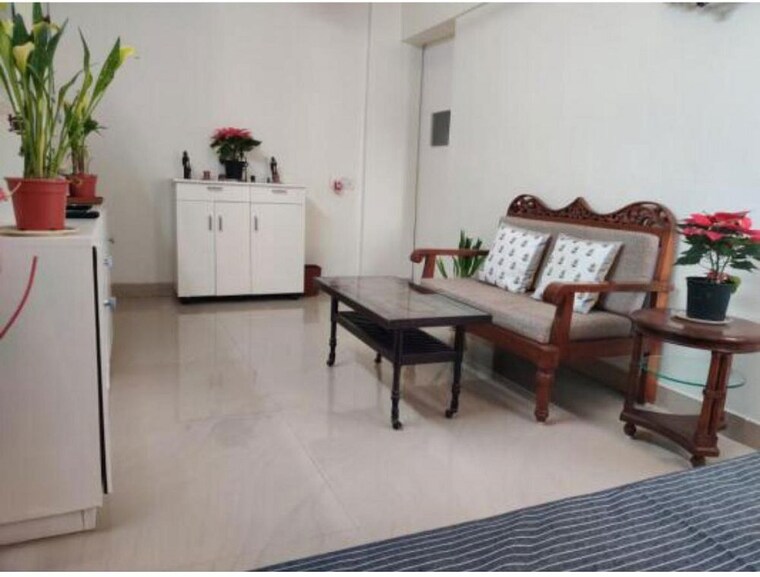 Living Room, juhu 1 Bedroom 500 Sq.Ft. Apartment In Juhu Mumbai 10640930