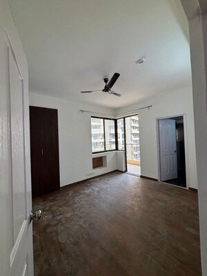 Room in 3 BHK Apartment at Nirala Aspire, Sector 16 Greater Noida – for Rent
