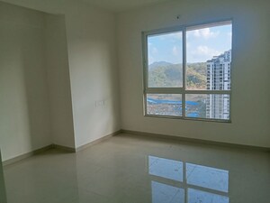Room in 2 BHK Apartment at Puranik Tokyo Bay Phase 2A, Kasarvadavali – for Rent