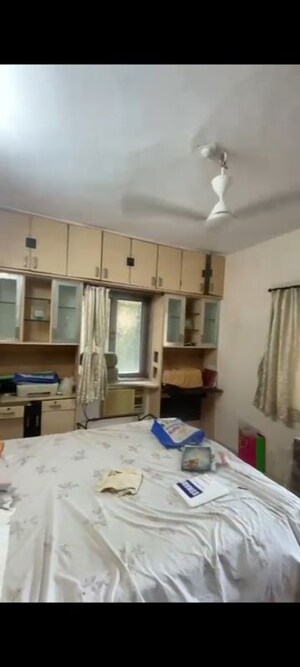 1 BHK Apartment For Rent in Varsha Apartment Vile Parle, Vile Parle West