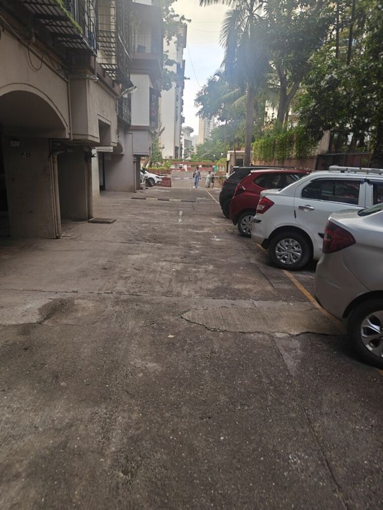  Parking, green-hills 1 Bedroom 525 Sq.Ft. Apartment In Kandivali East Mumbai 10640995