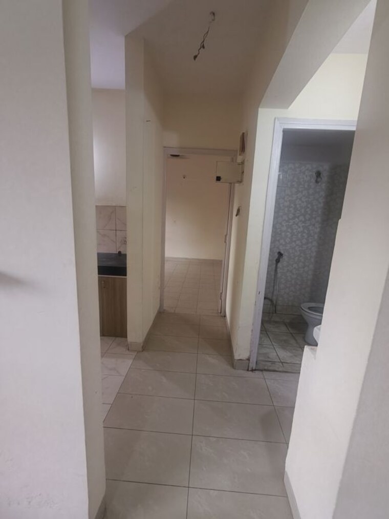 Bathroom, green-hills 1 Bedroom 525 Sq.Ft. Apartment In Kandivali East Mumbai 10640995