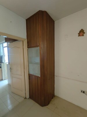 Room in 2 BHK Builder Floor at Sector 23 – for Rent