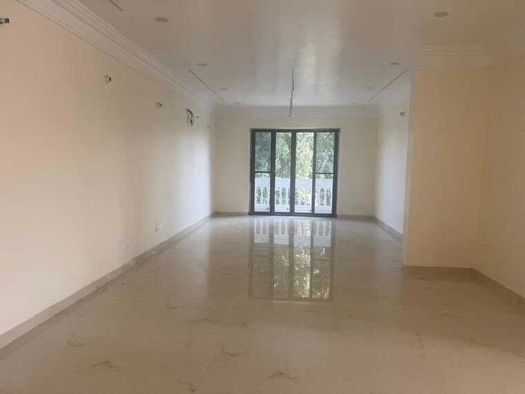 Room, sector 8 3 Bedroom 2500 Sq.Ft. Builder Floor In Sector 8 Chandigarh 10641032