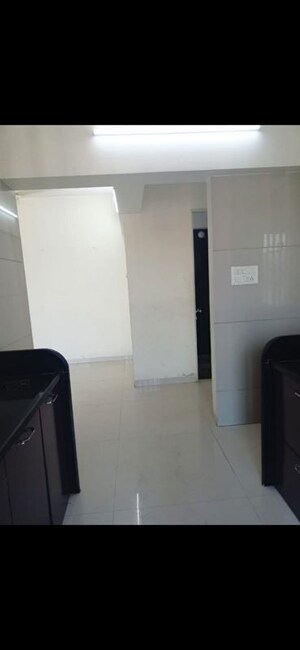 Furnished Amenities in 2 BHK Apartment at Unique Poonam Estate Cluster 3, Mira Road – for Rent