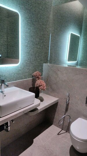 Bathroom in 4 BHK Apartment at Bandra Kurla Complex – for Sale