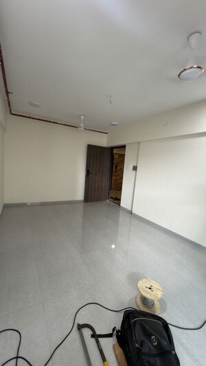 Room in 1 BHK Apartment at Universal Garden I, Jogeshwari West – for Rent