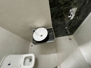 Bathroom in 2 BHK Apartment at Unique Ivana, Mira Road – for Sale