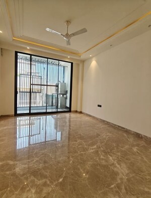 Room in 4 BHK Builder Floor at Greater Kailash – for Rent