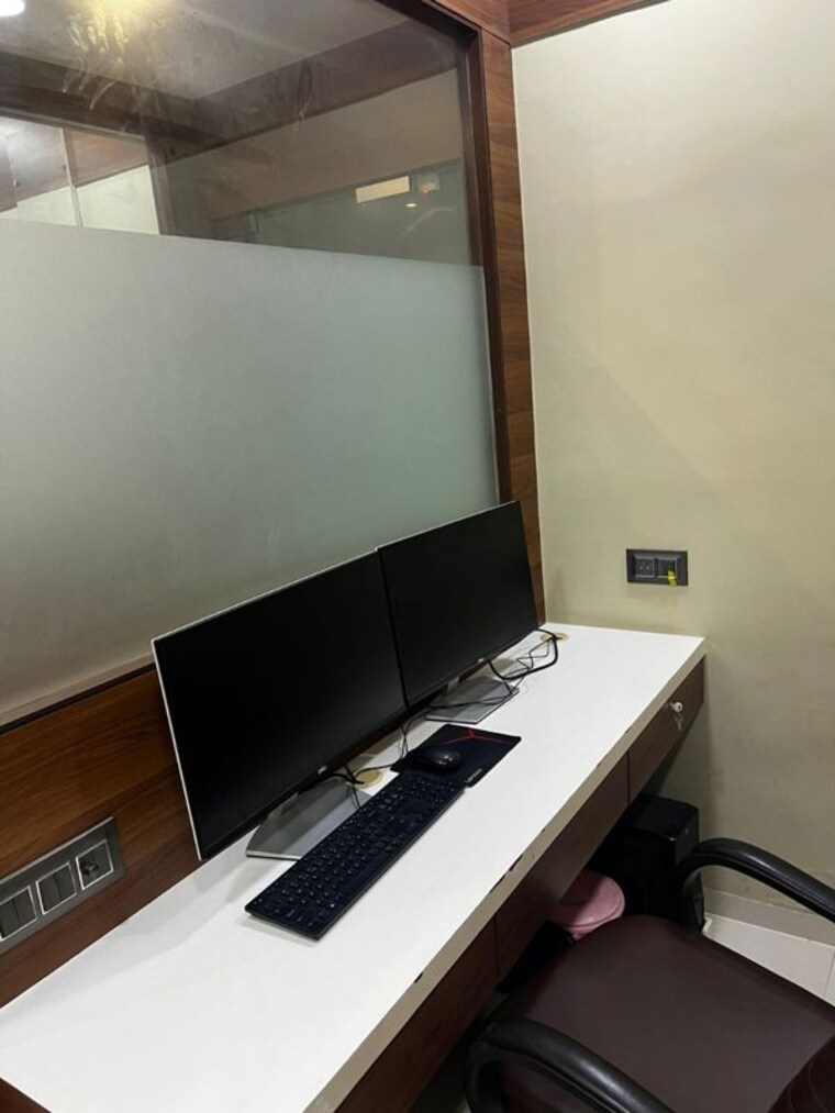 Team Area, ambli Commercial Office Space 535 Sq.Ft. In Ambli Ahmedabad 10641095