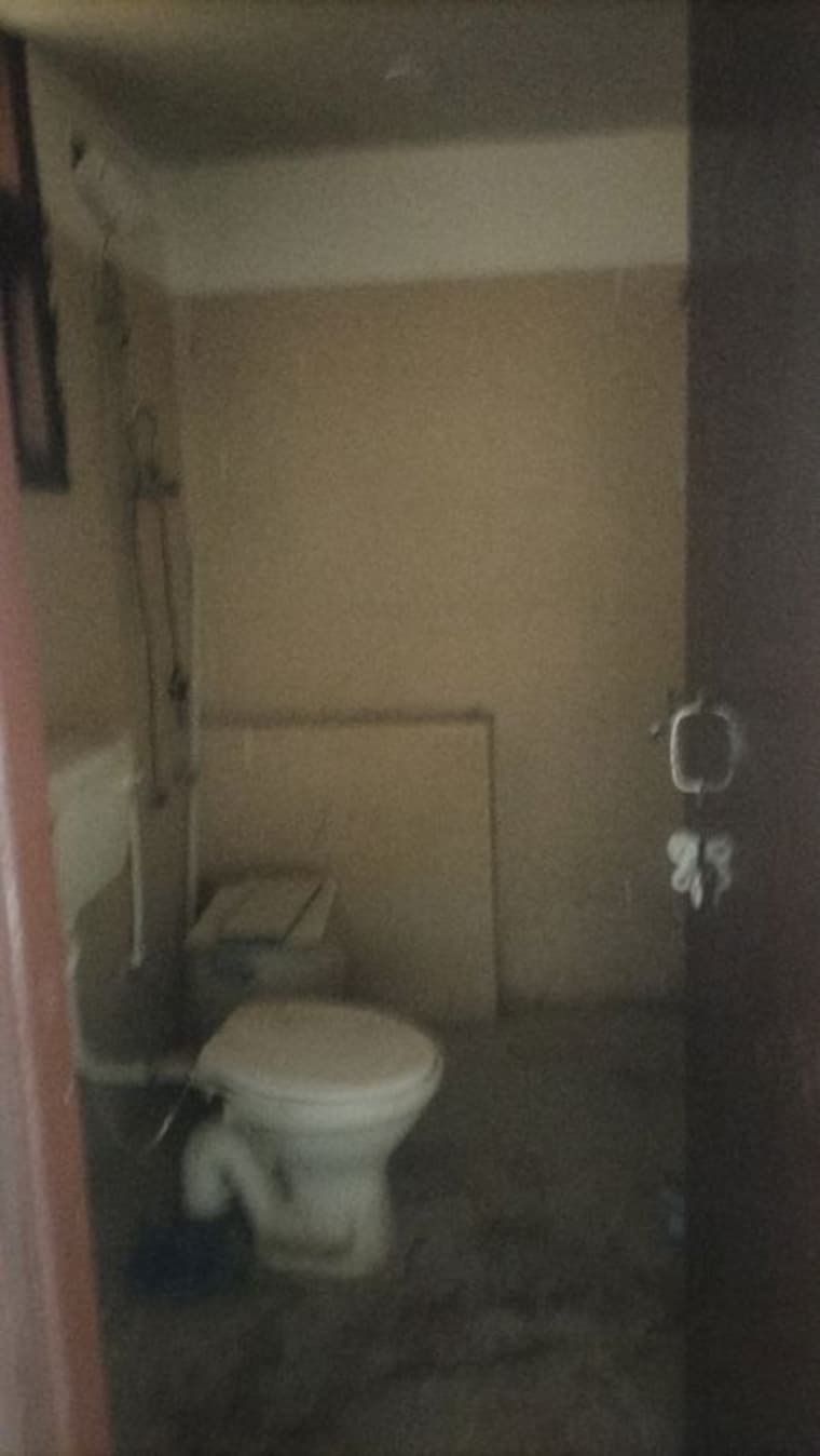 Bathroom, srs-royal-hills 2.5 Bedroom 1133 Sq.Ft. Apartment In Sector 87 Faridabad 10641127