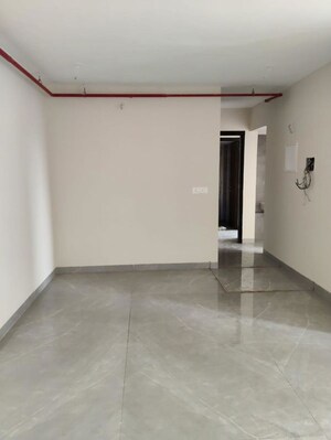 Room in 3 BHK Apartment at Hubtown The Premiere, Andheri West – for Rent