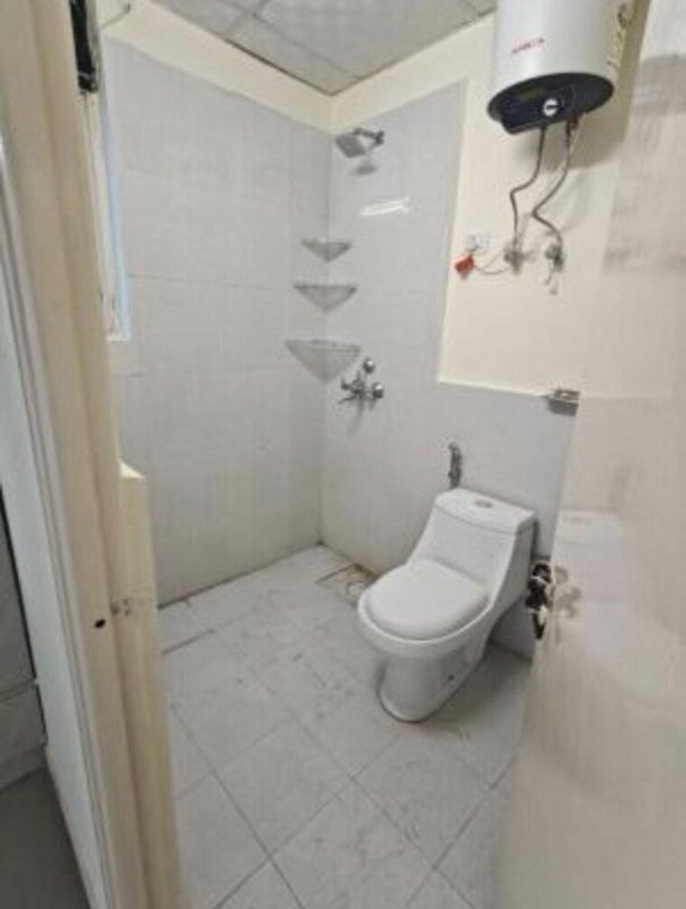 Bathroom, sushant-lok-3 1 Bedroom 540 Sq.Ft. Builder Floor In Sector 57 Gurgaon 10641180
