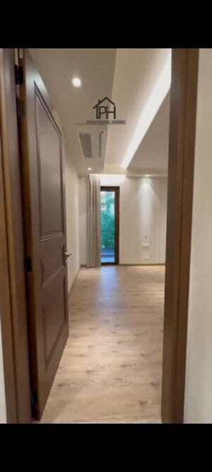 Building Lobby in 4 BHK Builder Floor at Hauz Khas – for Rent