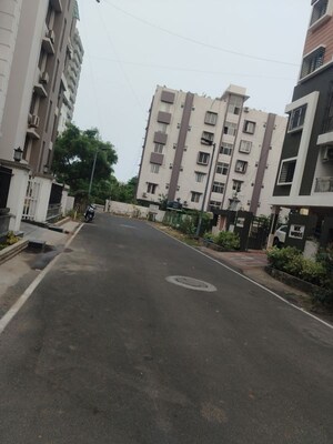  Apartment For Sale in East Point Colony