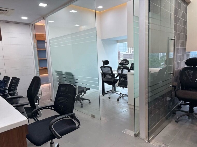 Team Area, wadhwa-the-capital Commercial Office Space 550 Sq.Ft. In Bandra East Mumbai 10641220