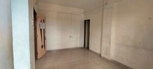 Room in  Apartment at Majrewadi – for Sale