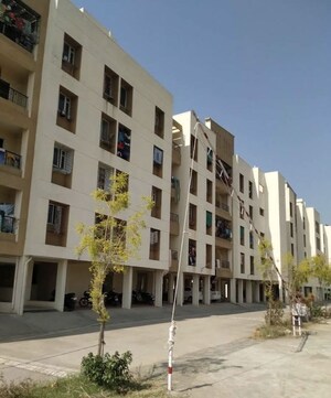  Apartment For Sale in Shirur