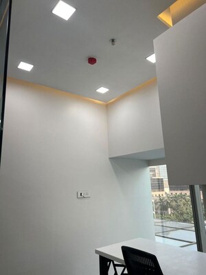 Room in  Office Space at Wadhwa The Capital, Bandra East – for Rent