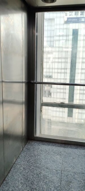 Room in  Office Space at Pitampura – for Sale
