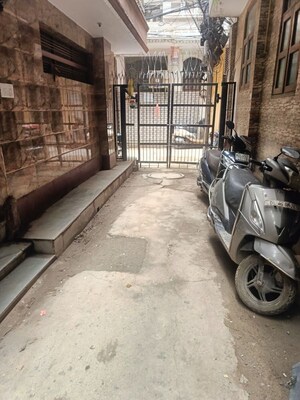  Apartment For Sale in Sudarshan Park