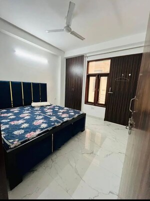 Bedroom in 1 BHK Apartment at Sainik Farm – for Rent