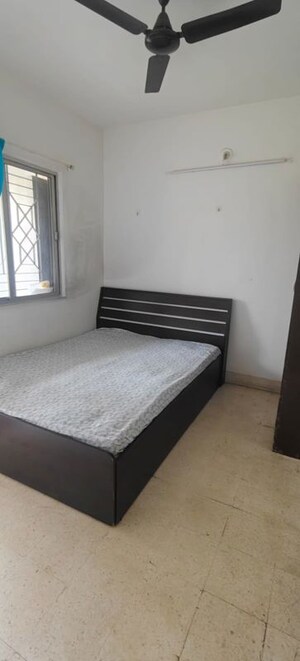 Bedroom in 1 BHK Apartment at Siddharth Estates, Kalyani Nagar – for Rent