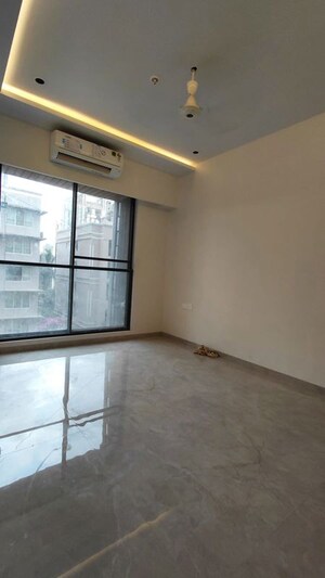 Room in 2 BHK Apartment at Flushel Apartments, Khar West – for Rent